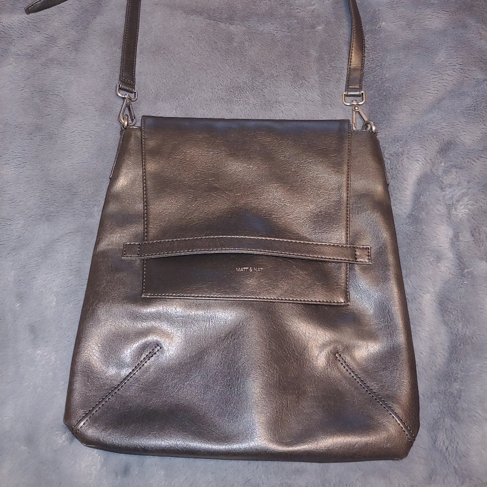 Matt & Nat black crossbody purse